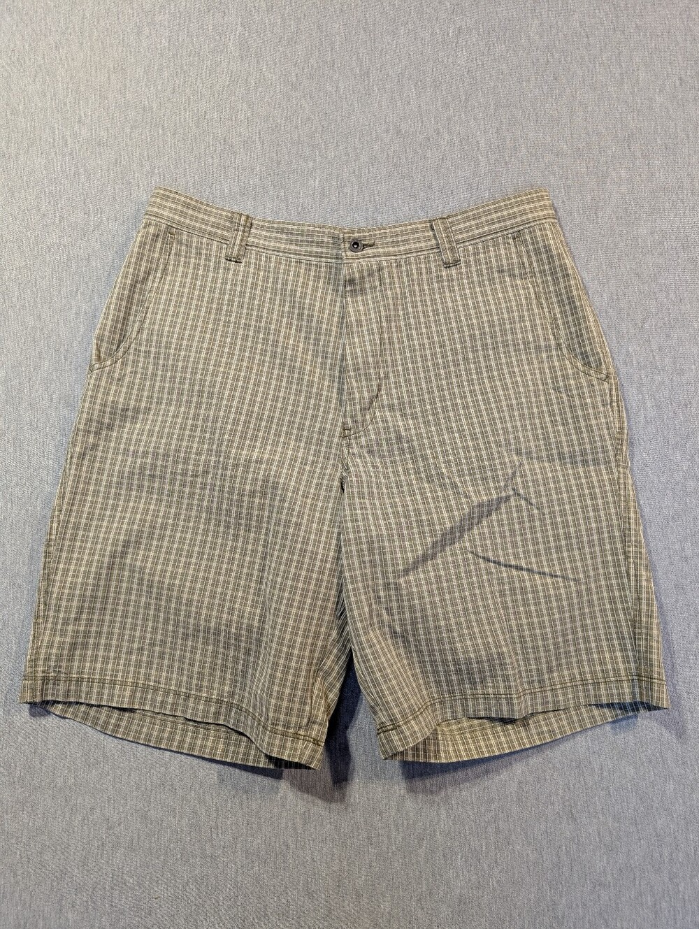 Tommy Bahama Silk Blend Plaid Shorts Men's 34 Green Brown